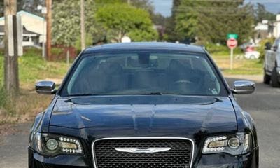 2016 Chrysler 300 300C