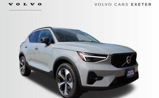 2026 Volvo XC40 Plus Dark