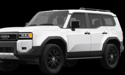 2027 Toyota Land Cruiser Base