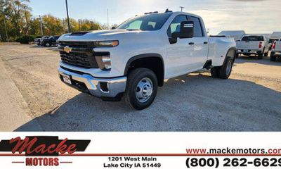 2026 Chevrolet Silverado HD Work Truck