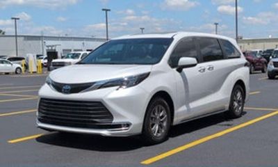 2023 Toyota Sienna XSE