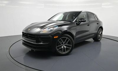 2026 Porsche Macan