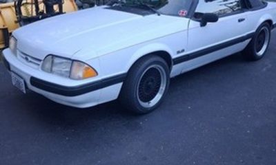 1989 Ford Mustang LX