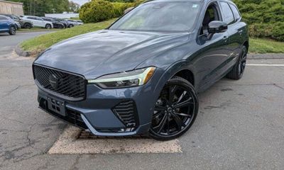 2026 Volvo XC60 Ultra Black Edition