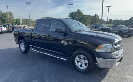 2021 Ram 1500 SLT