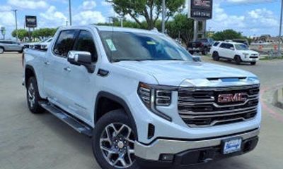 2026 GMC Sierra SLE