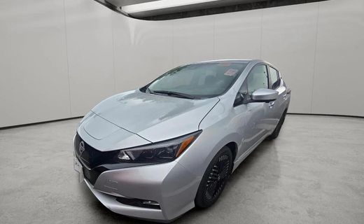 2024 Nissan Leaf SV
