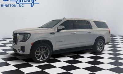 2024 GMC Yukon XL SLE