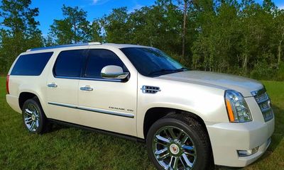 2014 Cadillac Escalade ESV Platinum