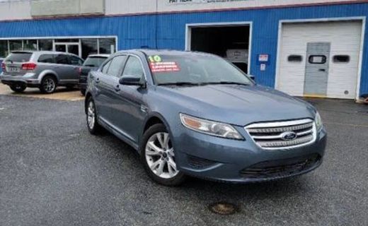 2010 Ford Taurus SEL