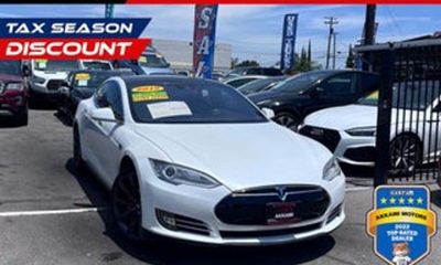 2015 Tesla Model S P85D