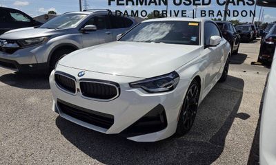 2025 BMW 230i Coupe