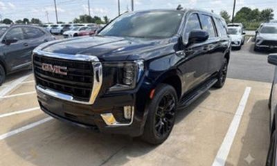 2024 GMC Yukon XL SLE