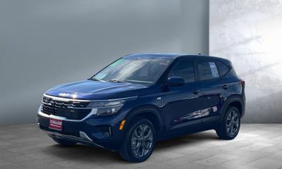 2025 Kia Seltos LX