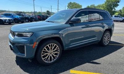 2026 Jeep Grand Cherokee Summit