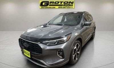 2023 Ford Escape ST Line Elite