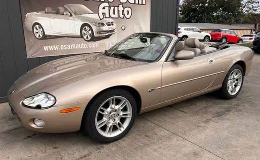 2002 Jaguar XK8