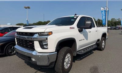 2021 Chevrolet Silverado LT
