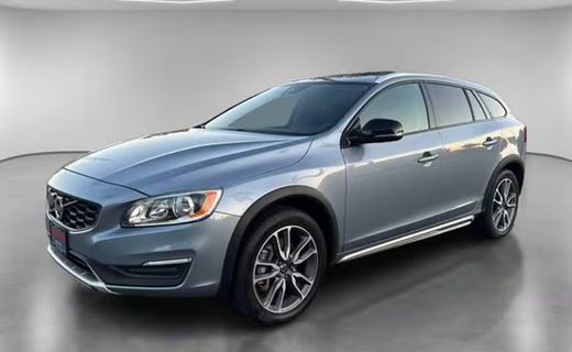 2017 Volvo V60CC Premier