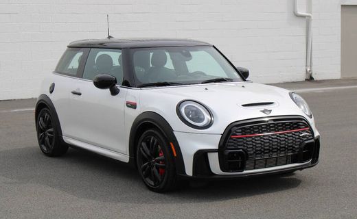 2023 Mini Hardtop Hatchback