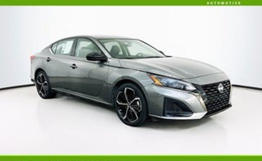 2025 Nissan Altima SR