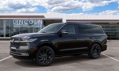 2027 Lincoln Navigator Reserve