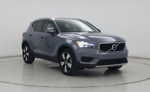 2020 Volvo XC40 Momentum