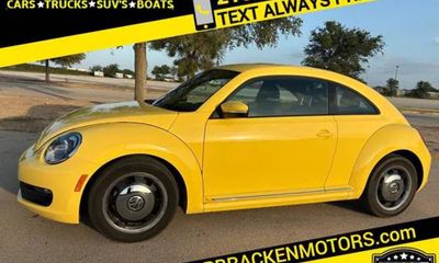2012 Volkswagen Beetle 25L Pzev