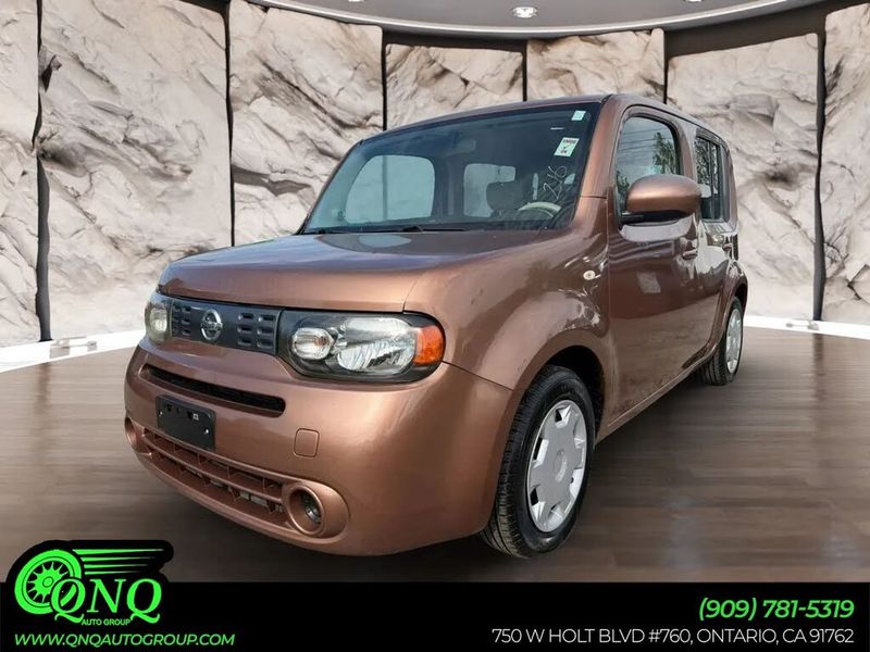 2011 Nissan CUBE — a typically priced live listing