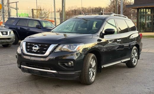 2020 Nissan Pathfinder SV