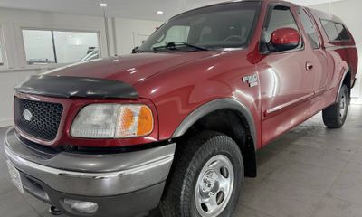 2002 Ford F-150 XLT
