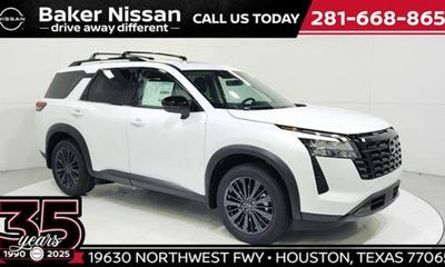 2026 Nissan Pathfinder SL