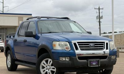 2010 Ford Explorer Sport Trac XLT