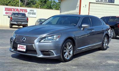 2015 Lexus LS Base