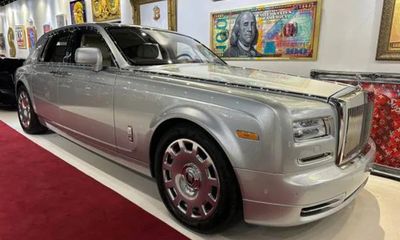 2013 Rolls-Royce Phantom Base