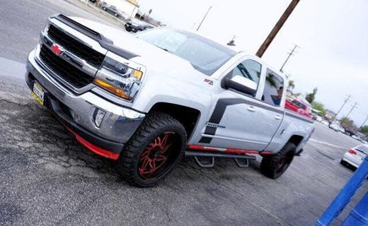 2018 Chevrolet Silverado LT