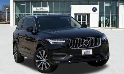 2021 Volvo XC90 Momentum