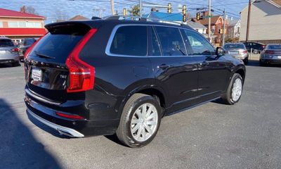 2018 Volvo XC90 Momentum