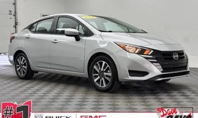 2024 Nissan Versa SV