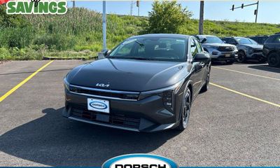 2026 Kia K4 EX