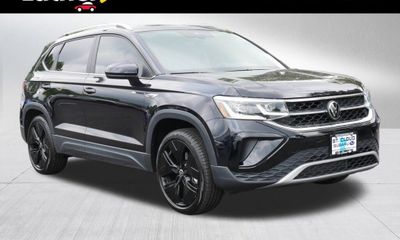 2023 Volkswagen Taos 4MOTION SEL