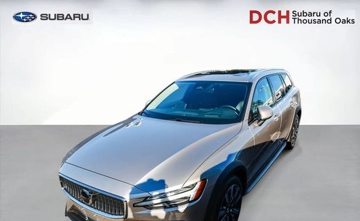 2025 Volvo V60CC Ultra