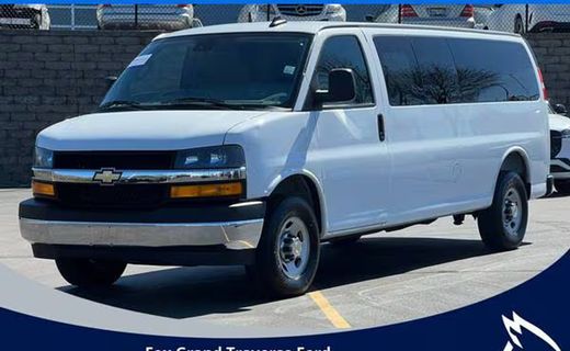 2025 Chevrolet Express LT EXT