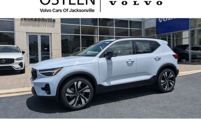 2026 Volvo XC40 Ultra Dark
