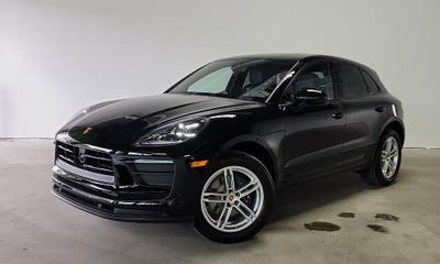 2026 Porsche Macan T