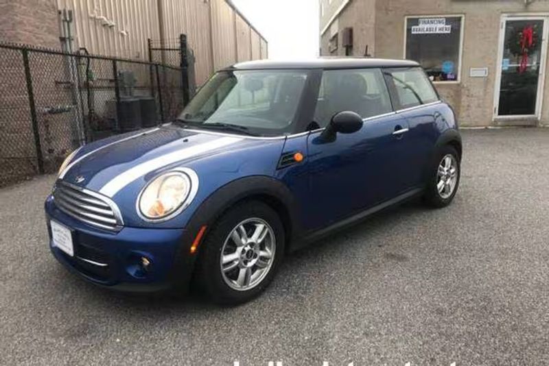 2012 Mini Hardtop — a typically priced live listing