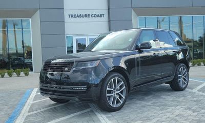 2026 Land Rover Range SE