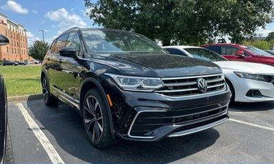 2023 Volkswagen Tiguan 4MOTION SEL Black