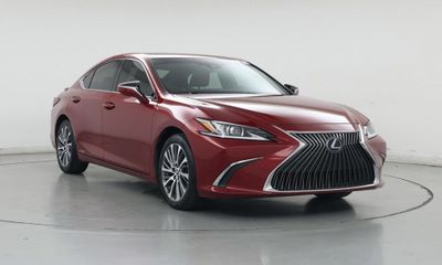 2019 Lexus ES 300H