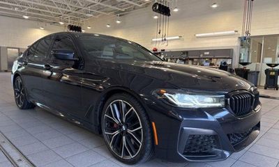 2021 BMW 530i